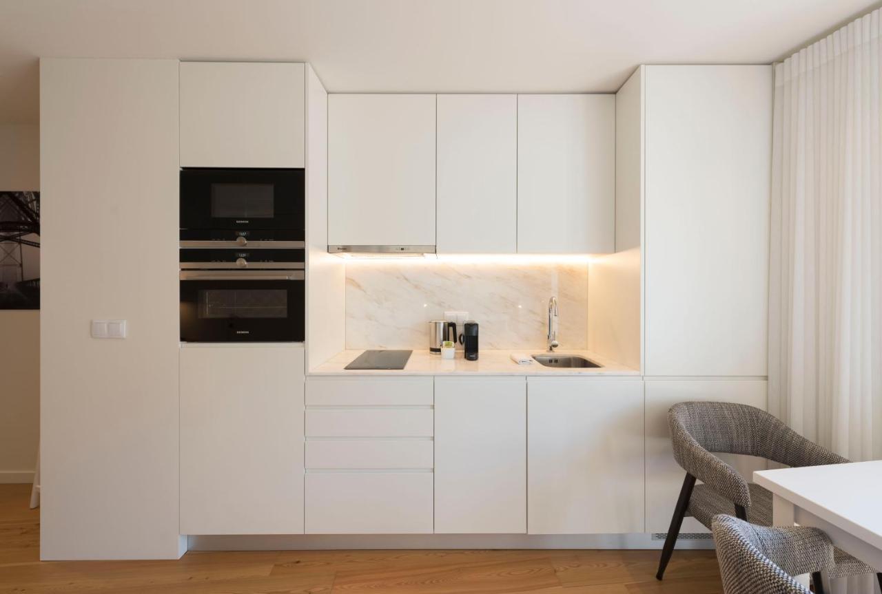 Lovelystay - Heart Of D. Pedro Apartments IV OOporto Esterno foto